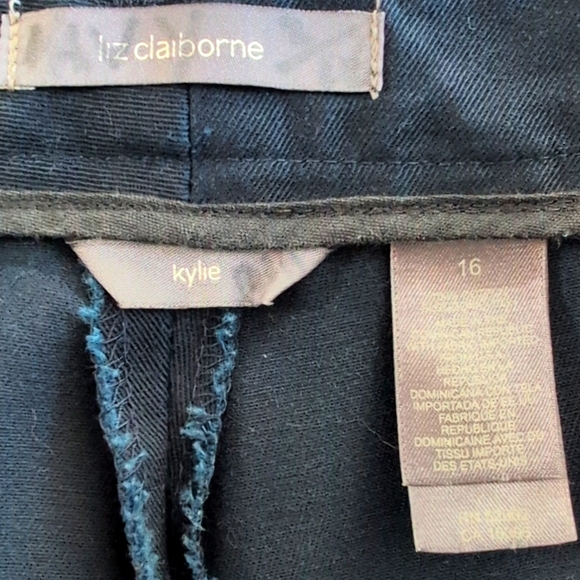 VTG Liz Claiborne Kylie navy pleated trousers, slight taper Size. 16. - Picture 12 of 14